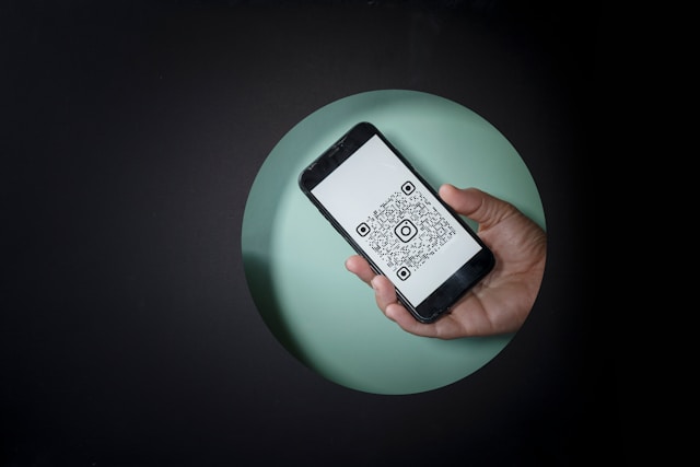 【Xで話題】Z世代を中心としたSNS情報漏洩が増えている理由を考察