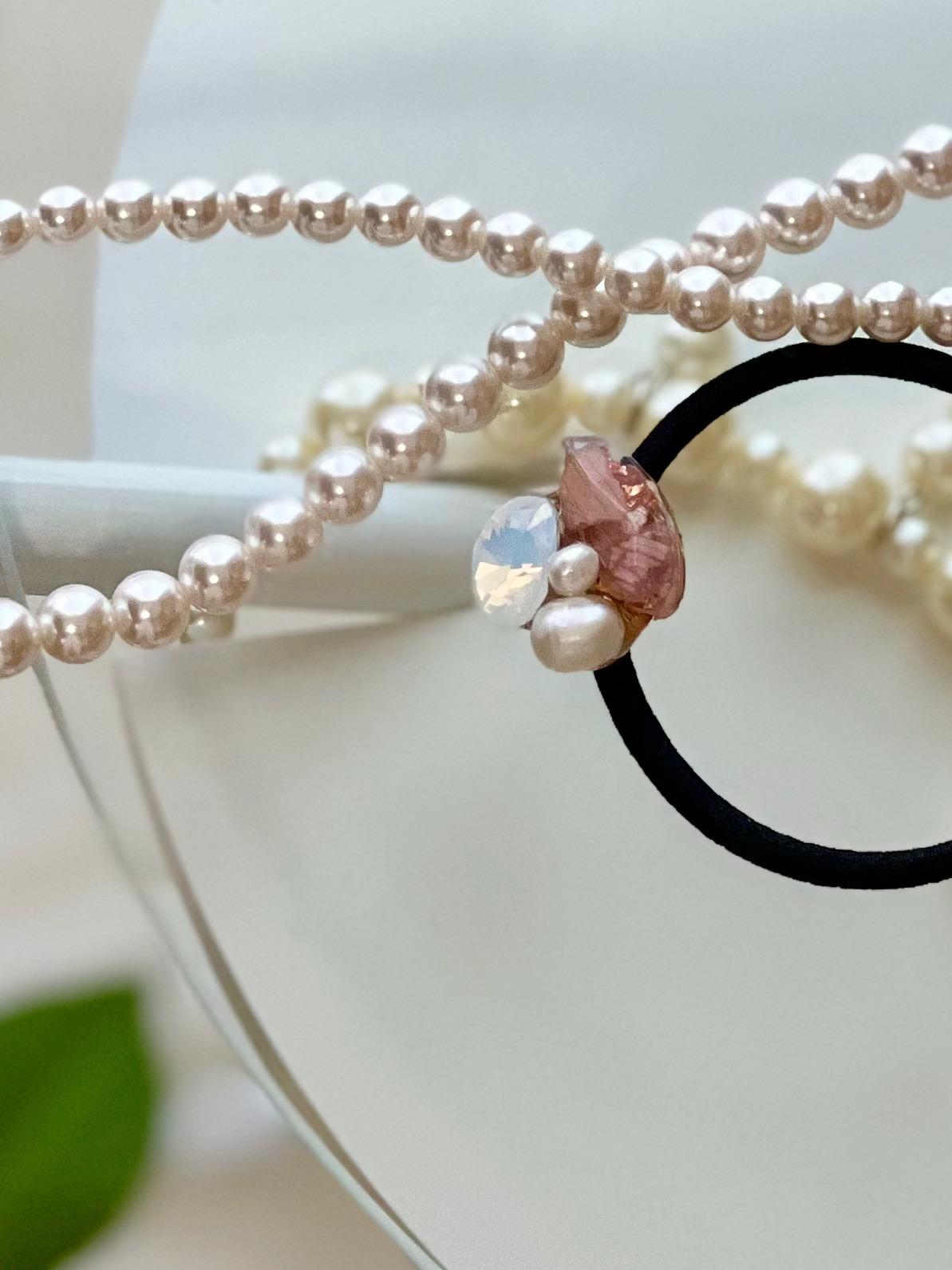 パールのアクセサリーを撮影した写真の作例